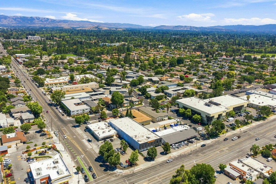 More Photos Of 902 S Bascom Ave, San Jose Industrial For Lease