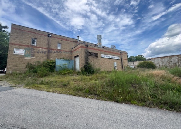 Primary Photo Of 61 Mathewson Dr, Weymouth Auto Repair For Sale