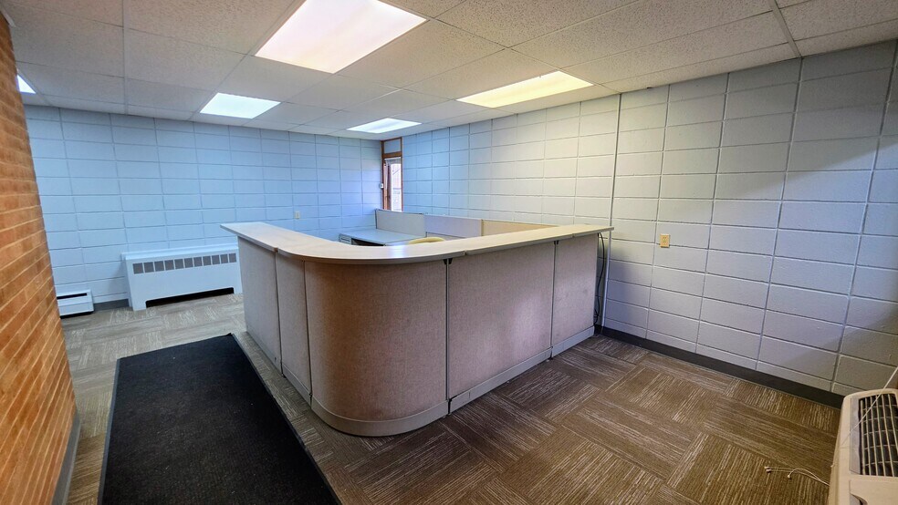 More Photos Of 1848-1850 W Galbraith Rd, Cincinnati Office For Sale