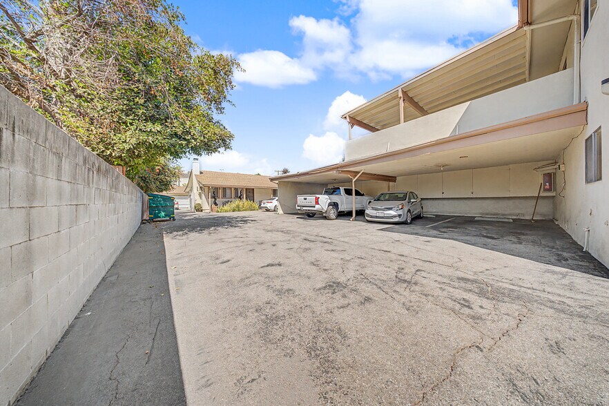 More Photos Of 2521-2523 S 6th Ave, Arcadia Apartments For Sale