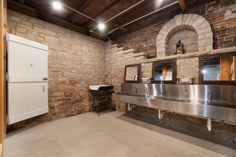 More Photos Of 108 Busch Ave, Washington Freestanding For Sale