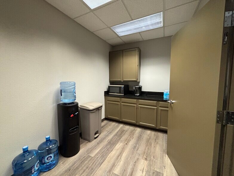 More Photos Of 3200 Long Prairie Rd, Flower Mound Office Residential For Lease