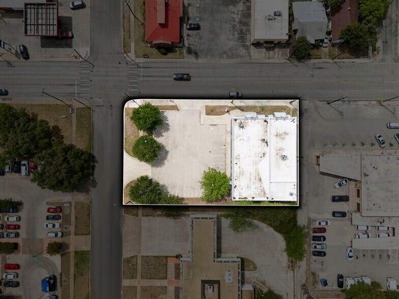 More Photos Of 2014 S Hackberry St, San Antonio Office For Sale