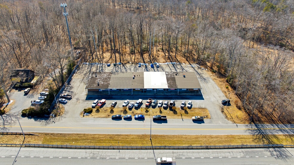 More Photos Of 5472-5486 Southern Maryland Blvd, Lothian Storefront For Sale