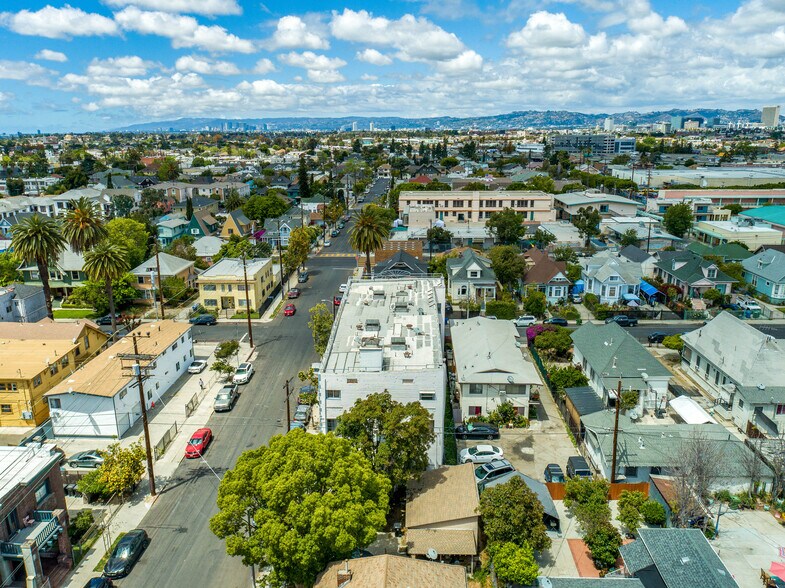 More Photos Of 1984 Park Grove Ave, Los Angeles Apartments For Sale