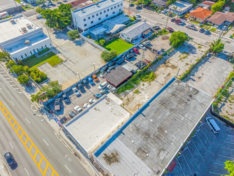 More Photos Of 2548 NW 36th St, Miami Auto Dealership For Lease