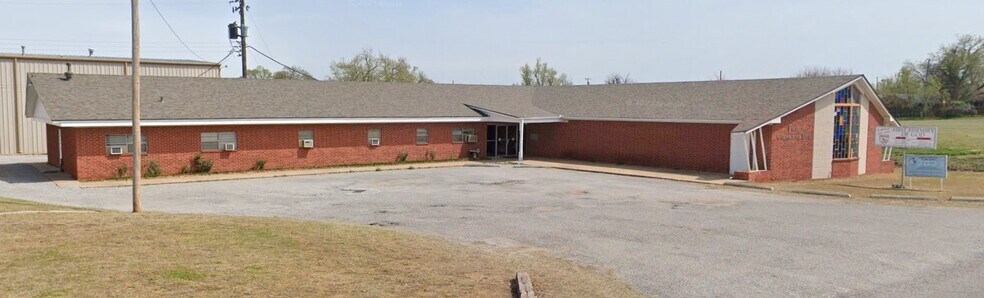Primary Photo Of 1701 S Jensen Ave, El Reno Self Storage For Sale