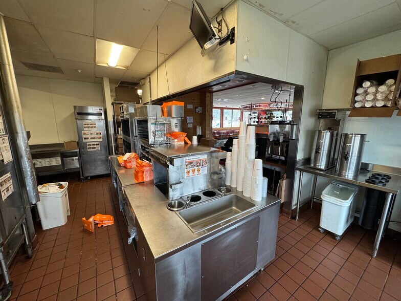 More Photos Of 2508 Dr Martin Luther King Jr Blvd, New Bern Fast Food For Lease