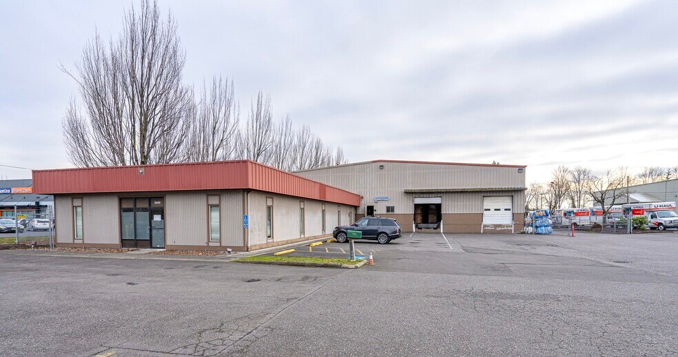 More Photos Of 5600 NE 122nd Ave, Portland Warehouse For Sale