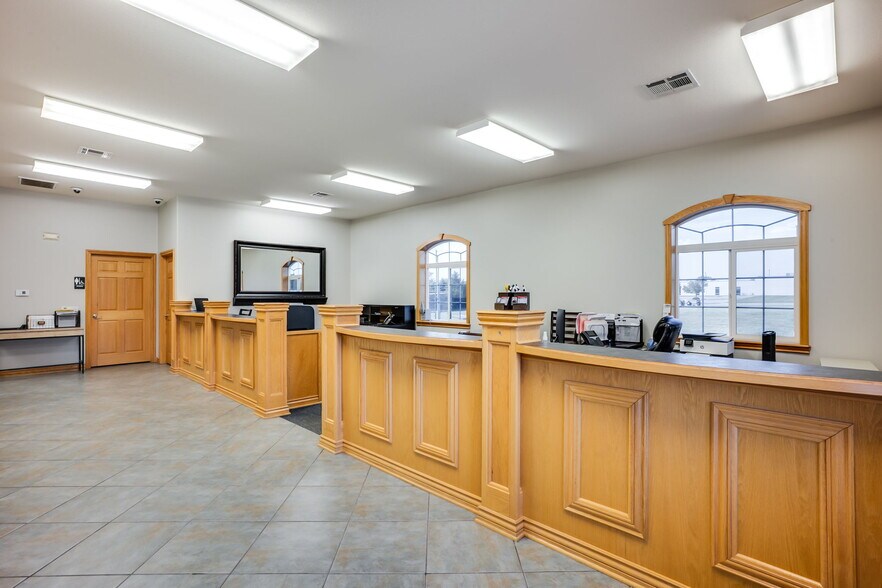 More Photos Of 801 N River St, Derby Warehouse For Sale