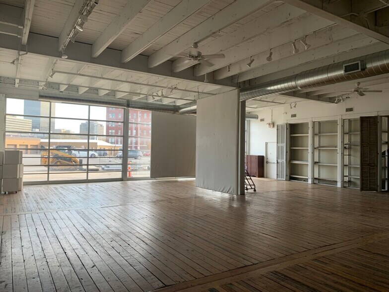 More Photos Of 122 Southwest Blvd, Kansas City Storefront For Lease