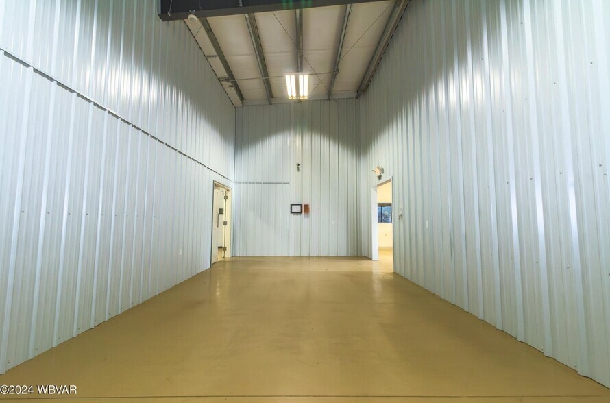 More Photos Of 6124 US Highway 15, Montgomery Warehouse For Lease