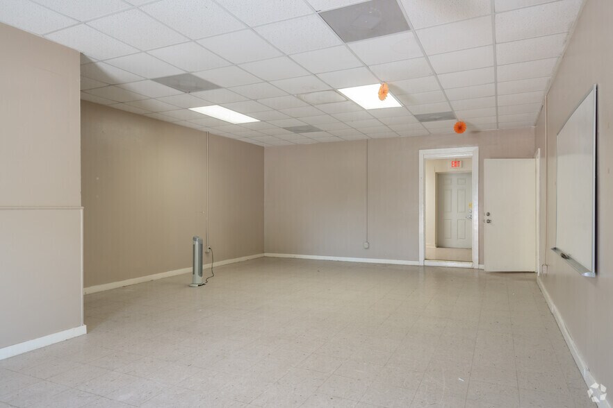 More Photos Of 322 Laurel St, La Marque Freestanding For Sale
