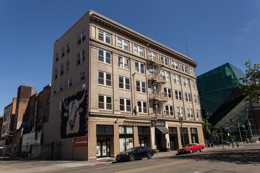 More Photos Of 110 N San Joaquin St, Stockton Office For Sale