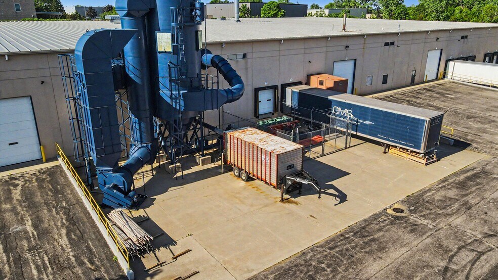More Photos Of 4044 Brockton Dr, Grand Rapids Manufacturing For Sale
