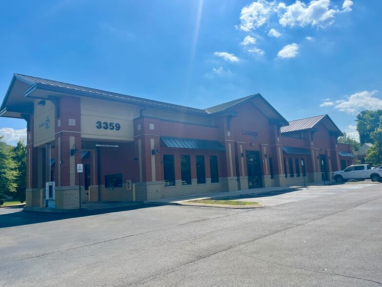 More Photos Of 3359 Aspen Grove Dr, Franklin Loft Creative Space For Lease