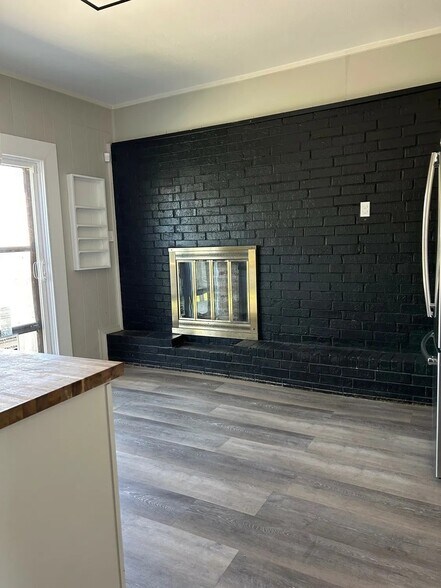 More Photos Of 1225 W Britton Rd, Oklahoma City Office For Sale