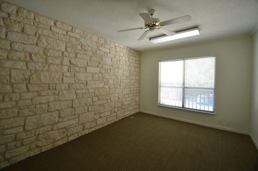 More Photos Of 4131 Spicewood Springs Rd, Austin Office For Lease