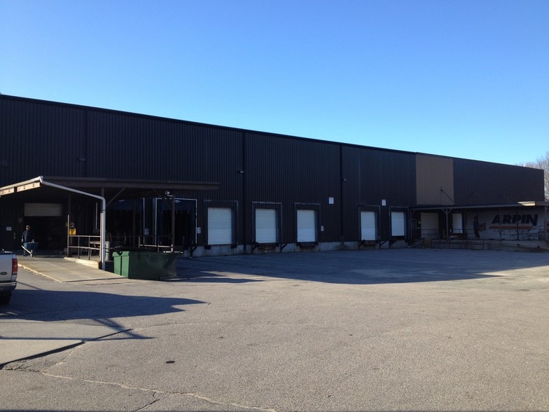 More Photos Of 2 Energy Way, West Warwick Distribution For Lease