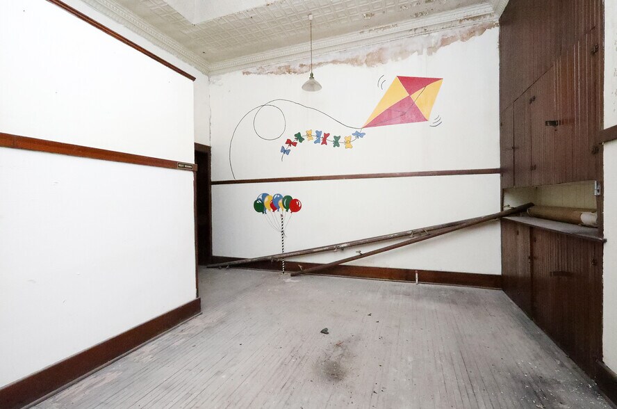 More Photos Of 1119 6th st, Nevada General Retail For Sale