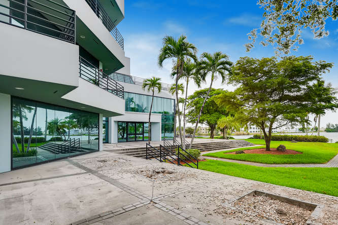 More Photos Of 1800 NW 89th Pl, Miami Refrigeration Cold Storage For Sale