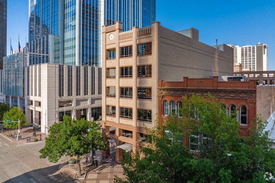 More Photos Of 327 Congress Ave, Austin Office For Lease