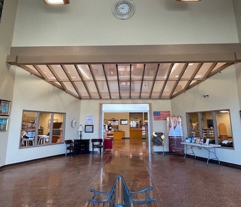 More Photos Of 1330 Commercial St, Warsaw Office For Sale