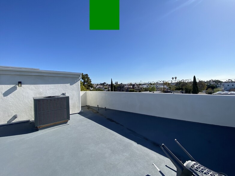 More Photos Of 2223 S Highland Ave, Los Angeles Apartments For Sale