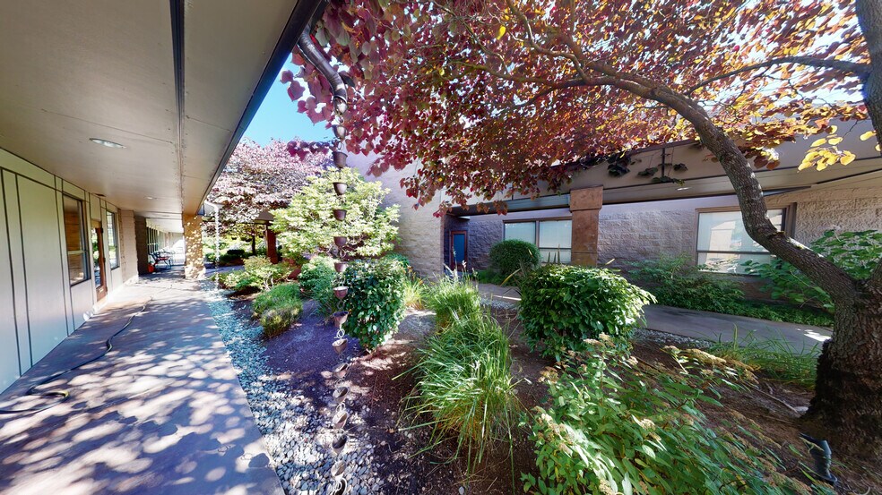 More Photos Of 1800-1808 136th Pl NE, Bellevue Office For Lease