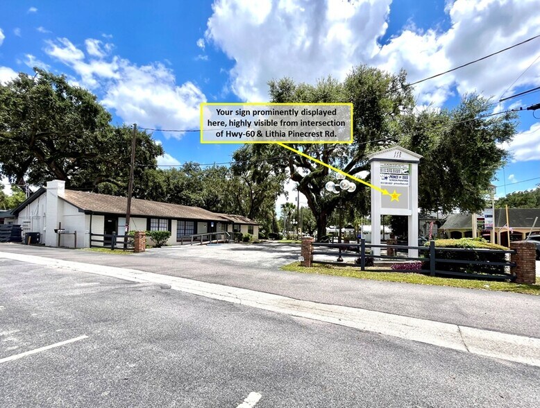 Primary Photo Of 115 Lithia Pinecrest Rd, Brandon Medical For Lease