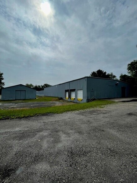 More Photos Of 5250 Saint Joseph Ave, Stevensville Warehouse For Lease
