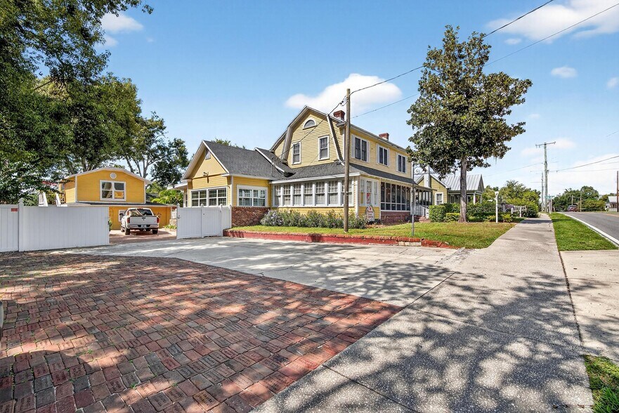 More Photos Of 805 N Wheeler St, Plant City Hospitality For Sale