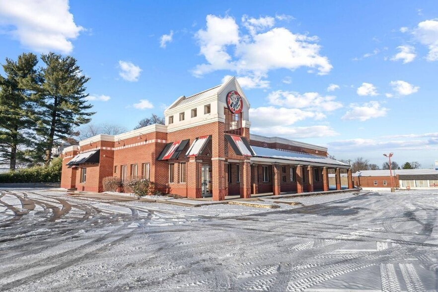 Primary Photo Of 4016 Dixie Hwy, Erlanger Restaurant For Lease
