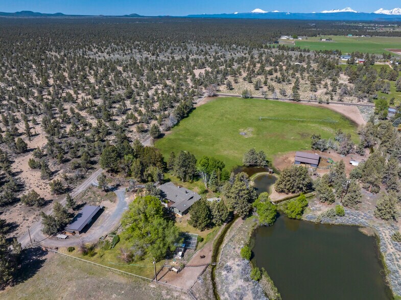 More Photos Of 61212 Obernolte Rd, Bend Specialty For Sale