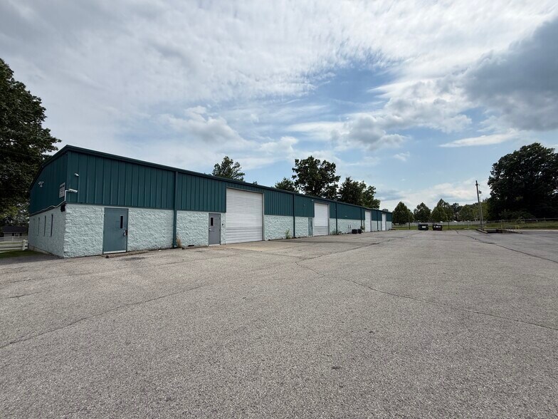 Primary Photo Of 420 Roberts Ave, Louisville Warehouse For Sale