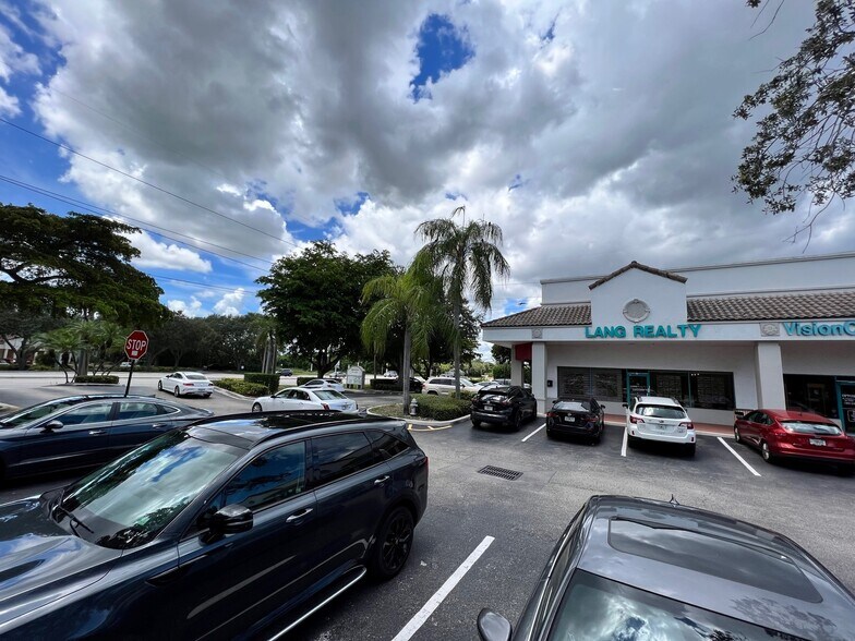 More Photos Of 2901 Clint Moore Rd, Boca Raton Unknown For Lease