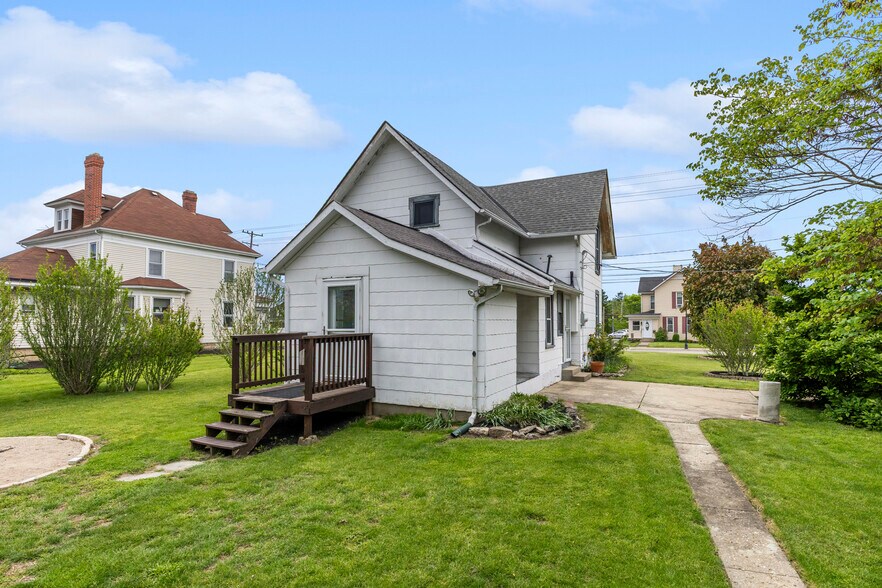 More Photos Of 4103 Broadway, Grove City Freestanding For Sale