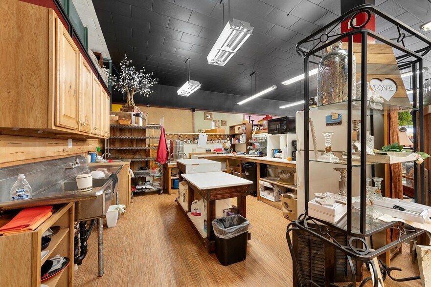 More Photos Of 2108 Main St, Baker City Storefront Retail Residential For Sale