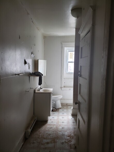 More Photos Of 138 S 48th St, Philadelphia Apartments For Sale