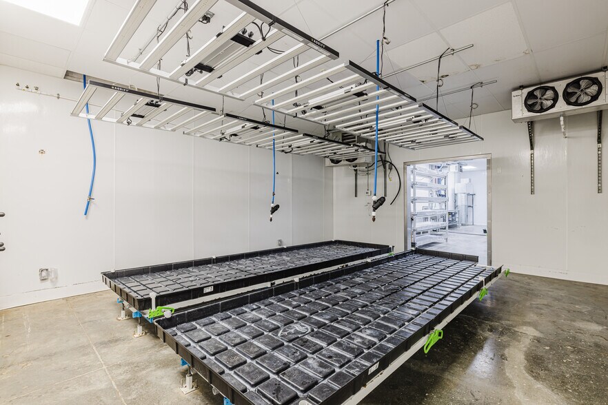 More Photos Of 1120 Hacienda Ranch Rd, Wells Truck Terminal For Sale