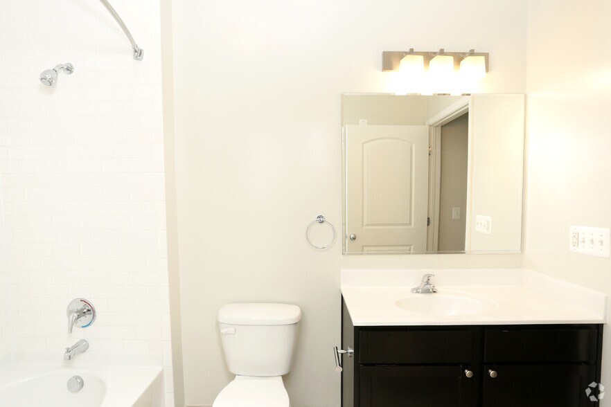 More Photos Of 2300 Washington Pl NE, Washington Apartments For Lease