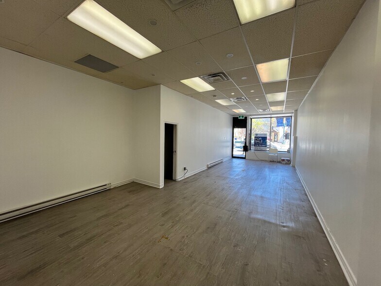 More Photos Of 402 Spadina Av, Toronto Storefront Retail Residential For Lease