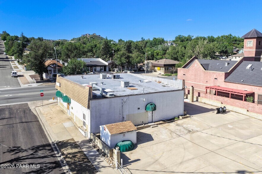 More Photos Of 620 E Gurley St, Prescott Restaurant For Sale
