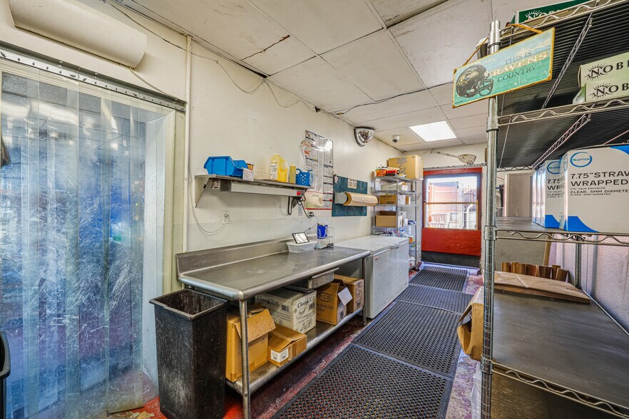 More Photos Of 7100 Sollers Point Rd, Baltimore Restaurant For Sale