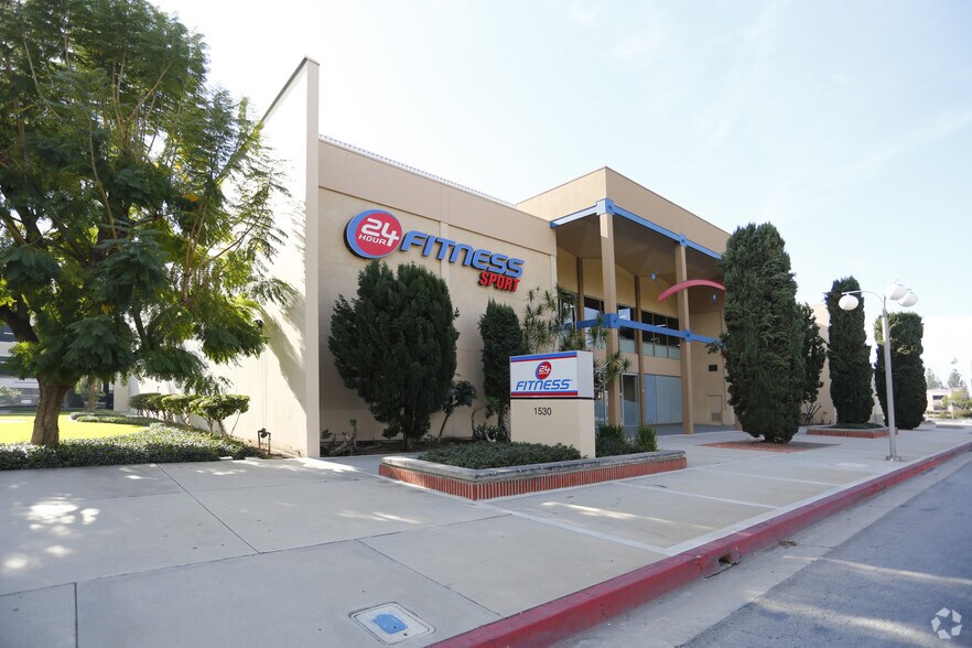 More Photos Of 1530 W West Covina Pky, West Covina Health Club For Lease