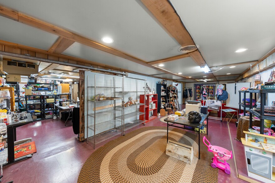 More Photos Of 8018 Northwestern Tpke, Keyser General Retail For Sale