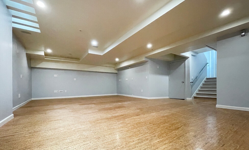 More Photos Of 201 Guerrero St, San Francisco Storefront Retail Residential For Sale