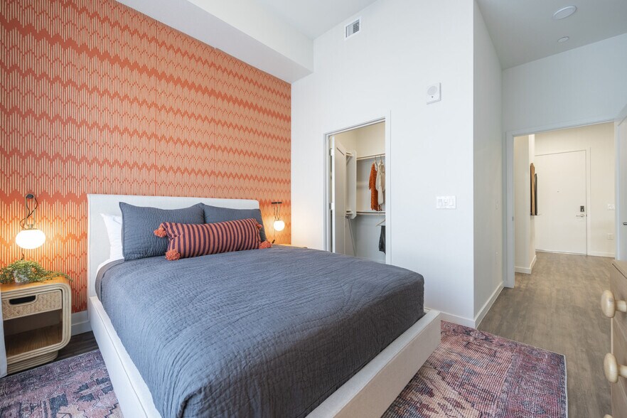 More Photos Of 2040-2060 N Scottsdale Rd, Scottsdale Apartments For Lease