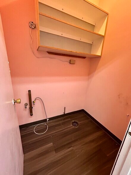More Photos Of 141 Damon Rd, Northampton Storefront For Lease