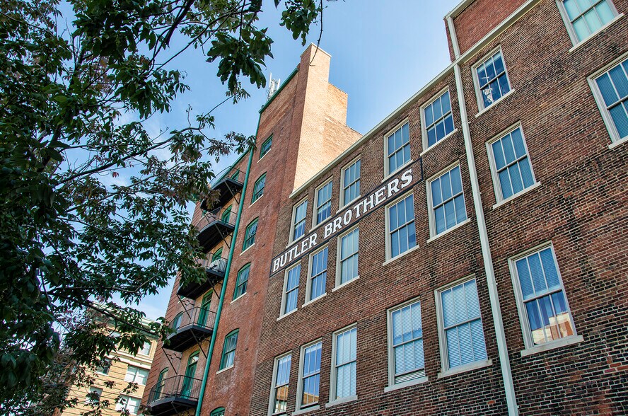 Primary Photo Of 804-808 Broadway St, Kansas City Apartments For Sale